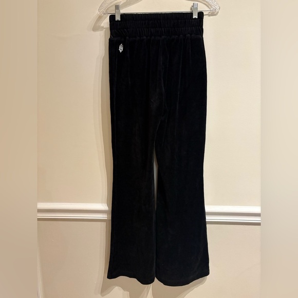 Free People Movement Black Take The Lead Velour Flare Pants Size Medium - Picture 4 of 7